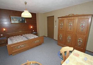 A well kept holiday home, full of atmosphere and with a wooden decor.