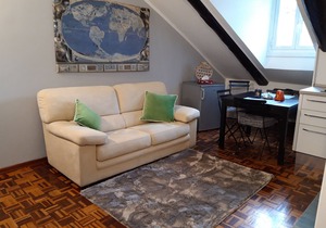 A window on the Mole Antonelliana. Newly renovated one bedroom apartment