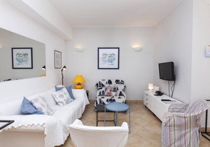 A08 - Magnolia Sea View Apartment