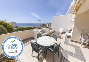 A08 - Magnolia Sea View Apartment