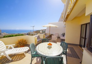 A08 - Magnolia Sea View Apartment