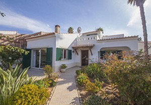 A14 - Cozy Torraltinha Apartment