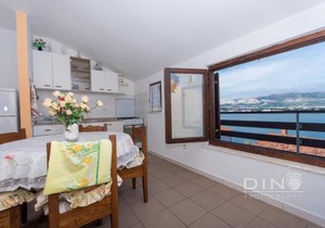 A2 - large apt next to beach w terrace & sea view