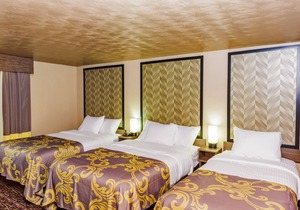 AArya Hotel By Niagara Fashion Outlets