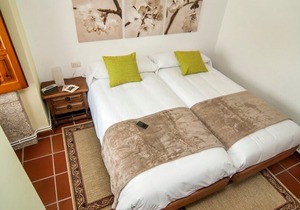 Abadía Apartment, Rectoral of Areas
