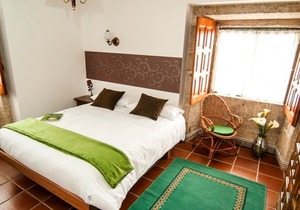 Abadía Apartment, Rectoral of Areas