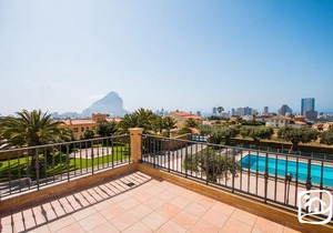 Abahana Villas - Happy Family