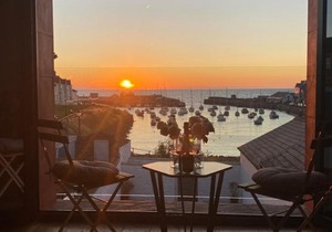 Aberaeron Island House - Panoramic Harbour Views