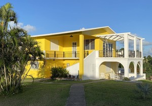 Abreeze 1BR: Stunning Hilltop Villa in Destino