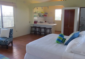 Abreeze 4 BR: Stunning Hilltop Villa in Destino