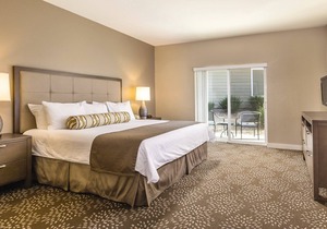 Absolutely gorgeous resort & condos !