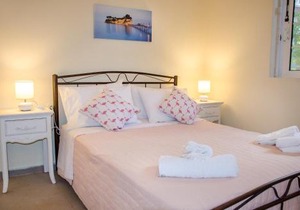 Acacia House Apartments