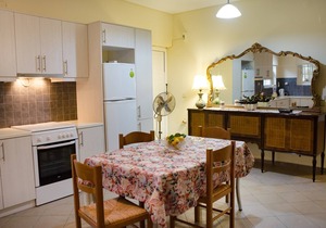 Acacia House - Breeze 2 Bedroom Apartment