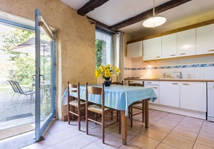 Accessible Stone Cottage with Garden, Near Nantes & Vioreau Lake, Sleeps 6