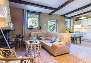Accessible Stone Cottage with Garden, Near Nantes & Vioreau Lake, Sleeps 6