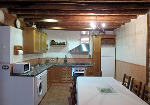 Accommodation in Castellón (10 people), enjoy the family pool !