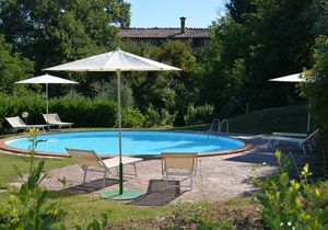 Accommodation with Shared Pool and Private Garden - LA CASA NUOVA apartment.
