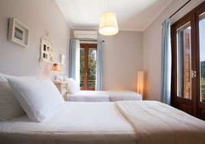Aeriko-Nefeli Beachfront Villa with Stunning View and Private Pool