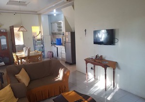 Affordable Tagaytay Home 400m away from the Malls and restaurants.