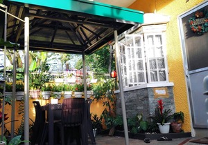 Affordable Tagaytay Home 400m away from the Malls and restaurants.