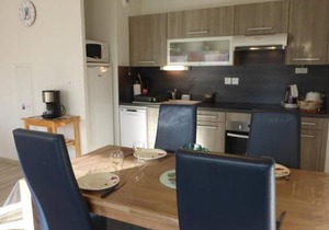 Agréable T2 à 1,5km du centre, proche plage, balcon, parking privé, ascenseur, 4 couchages - FR-1-224-447