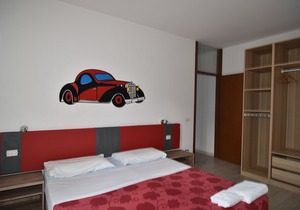 AGRITUR MICHELOTTI ~ THREE-ROOM APARTMENT WITH 2 DOUBLE + 1 (5 PAX)
