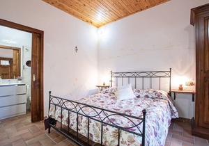 Agriturismo IL PODERUCCIO. Studio with stunning views in the Val d'Orcia