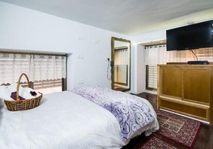 Ahuzat Shaul - Apartment