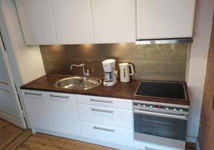 Aia Guest Apartment