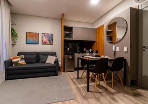 AION suítes 104 - Compacto e luxuoso Loft - Rooftop com piscina e academia - À poucos passos da praia