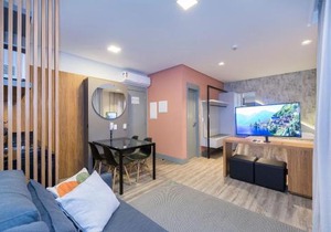 AION suítes 202 - Compacto e luxuoso Loft - Rooftop com piscina e academia - À poucos passos da praia
