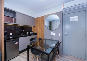 AION suítes 202 - Compacto e luxuoso Loft - Rooftop com piscina e academia - À poucos passos da praia