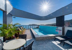 AION suítes 305 - Compacto e luxuoso loft duplex - Rooftop com piscina e academia - À poucos passos da praia