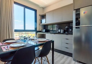 AION suítes 305 - Compacto e luxuoso loft duplex - Rooftop com piscina e academia - À poucos passos da praia