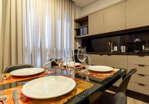 AION suítes 305 - Compacto e luxuoso loft duplex - Rooftop com piscina e academia - À poucos passos da praia