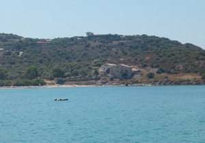Air-conditioned 5-bed apartment on Lozari beach 7 km from Ile-Rousse