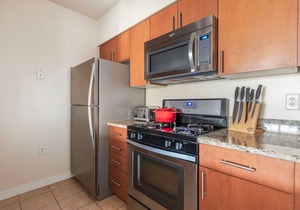 Airy Foggy Bottom 1BR w/Gym, Pool, DM, near World Bank, by Blueground