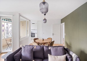 Airy Oerlikon 3.5 Room w/Parking, 1min to Train Station, by Blueground