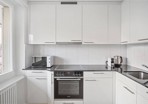 Airy Oerlikon 3.5 Room w/Parking, 1min to Train Station, by Blueground