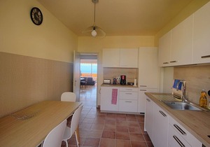 Ajaccio: Air-conditioned 4-room apartment, 6 beds, downtown