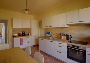 Ajaccio: Air-conditioned 4-room apartment, 6 beds, downtown
