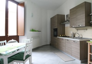 AL 124 - House in the heart of Palermo