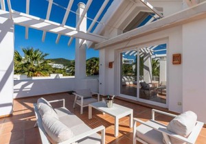 AL-321 Penthouse 3 bedrooms Alcazaba Lagoon
