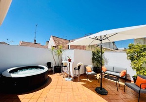 Alaudae Apartamentos -Centro- Garaje privado-Jacuzzi exterior bajo petición -