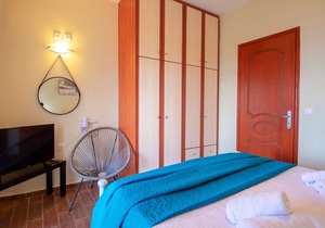 Alavastros maisonette