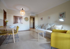 ALBATROS 123 - Two Bedroom Apartment, Sleeps 5