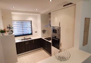 AlburVillage 1D, Standing, Luxury,New, 2bedroom, Ground Floor, Pool, Solarium, FreeWifi
