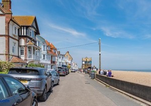 Aldeburgh Family House