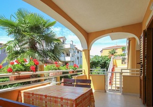 Alenka orange A4 - Two Bedroom Apartment, Sleeps 4