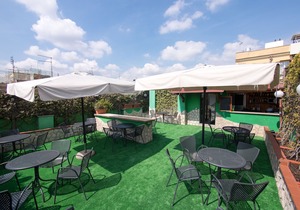 Alessandro Palace & Bar